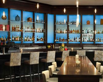 Hilton Rosemont/Chicago O'Hare - Rosemont - Bar