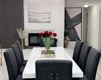 4 bedroom 2bath modern style home - Ponchatoula - Dining room