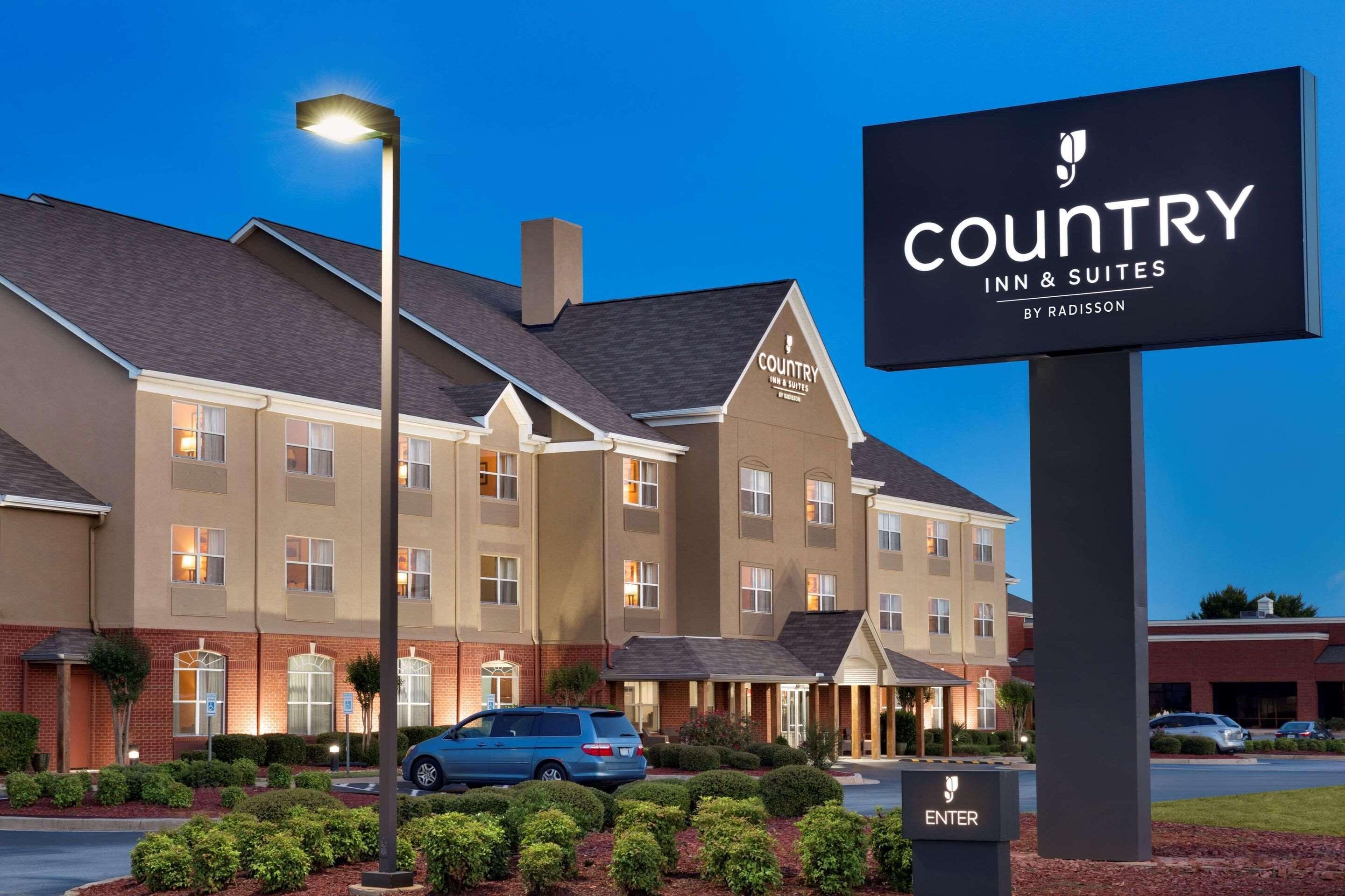Country Inn & Suites by Radisson, Warner Robins - Warner Robins - Bygning