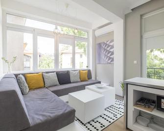 blueWaveplace - Contemporary Home in Center of Sofia - Sofia - Living room