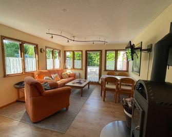 House Wenskus, Germany - Bad Malente - Wohnzimmer