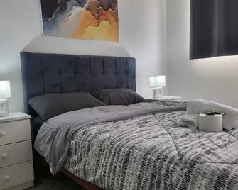 Miel de Luna - Cerro Azul - Habitación