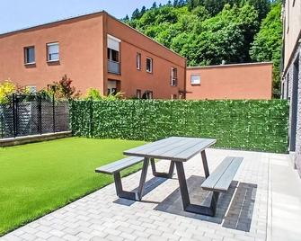 Nice apartment for 4 people with terrace and parking - Dvůr Králové nad Labem - Innenhof