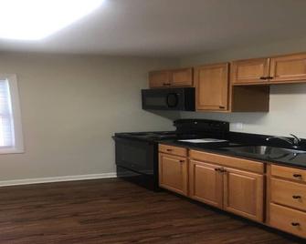 Apartment, deck, parks - New Cumberland - Kitchen