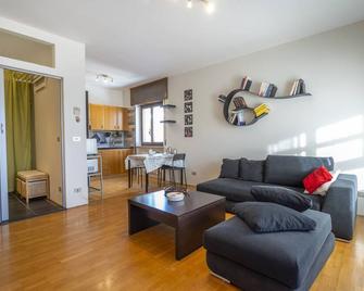 Rododendro Alpi Giulie Apt With Terrace - Tarvisio - Living room