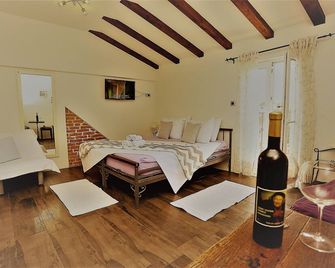 Apartments Nikolla - Split - Habitación