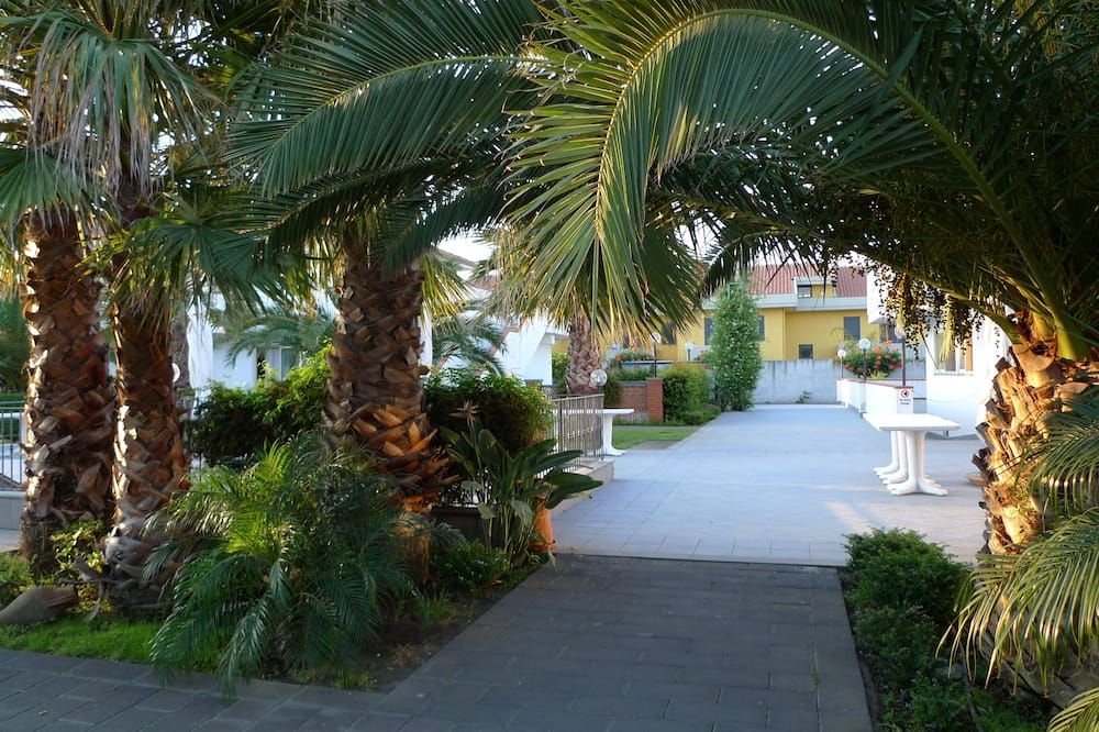 King's House Hotel Resort - Fondachello - Vista esterna