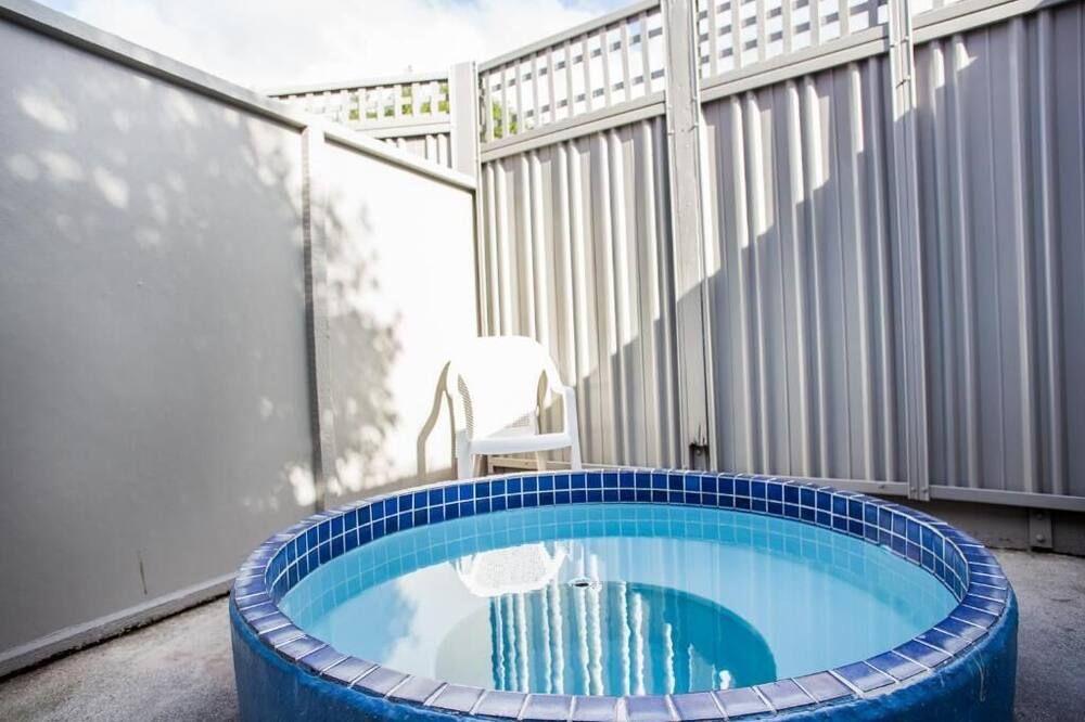 Bennetts Thermal Motor Inn - טאורנגה