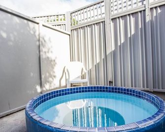 Bennetts Thermal Motor Inn - Tauranga