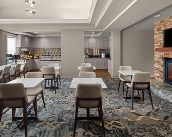 Residence Inn by Marriott Long Island Holtsville - Holtsville - Salónek