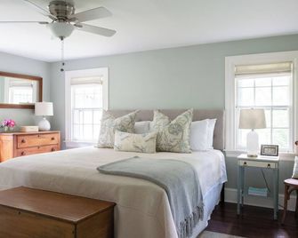 Historic Farmhouse in Wayne - Wayne - Bedroom