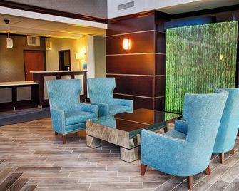 Holiday Inn Express & Suites Sidney By IHG - Sidney - Lounge