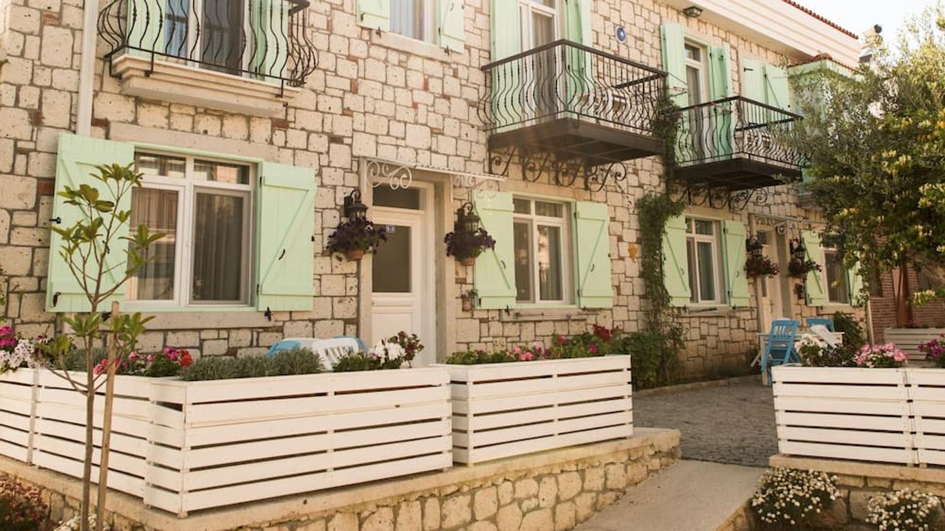 Zeytin Arasi Apart Otel