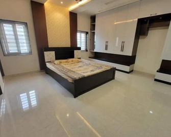 Modern Duplex with 4bd 4 bath - Secunderabad - Bedroom