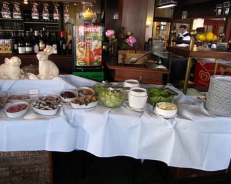 Hotel Hanken GmbH, Hotel Hanken und Seehotel - Wangerooge - Buffet