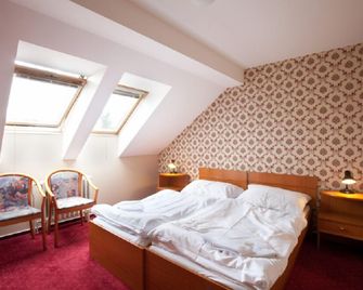 Hotel U Cerneho Orla - Telč - Bedroom
