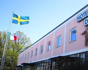 Hotell Dacke - Hultsfred - Gebouw