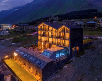 Step Inn - Kazbegi - Stepantsminda - Edificio