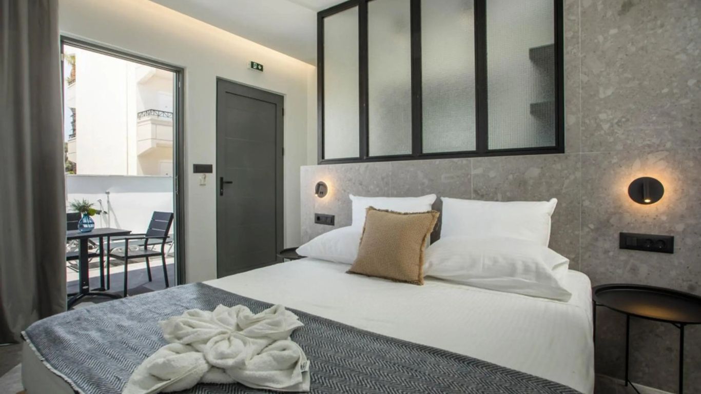 Dias Studios & Suites