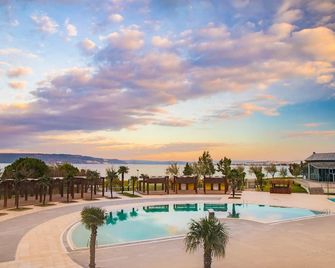 Kolin Hotel Spa & Convention Center - Çanakkale - Zwembad