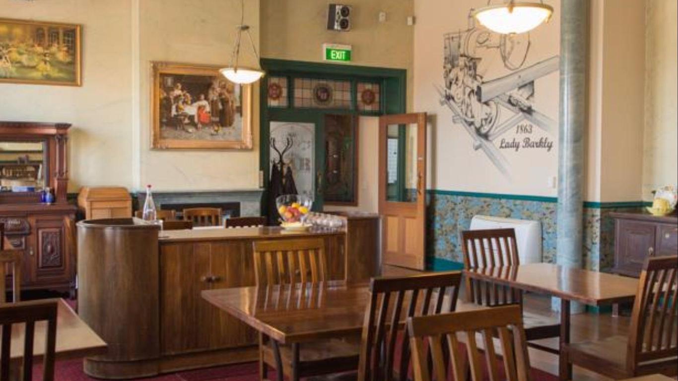 Victoria Railway Hotel