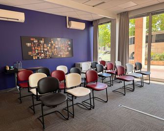 ibis Martigues - Martigues - Lounge