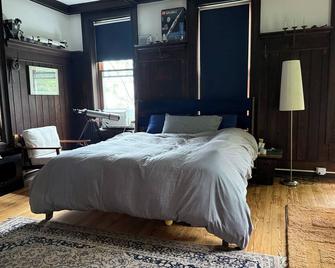 Spacious 3-bedroom townhome in Park Slope, Brooklyn - Brooklyn - Bedroom