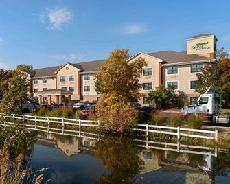 Extended Stay America Suites - Detroit - Canton - Canton - Gebouw