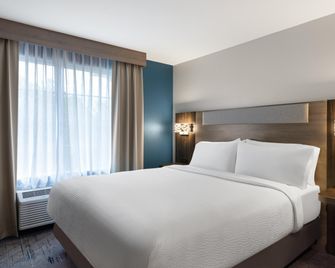 Holiday Inn Express Savannah Airport By IHG - Savannah - Bedroom