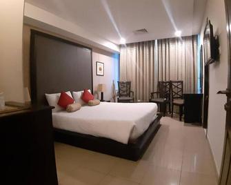 Hotel Grand Inn - Lahore - Habitación