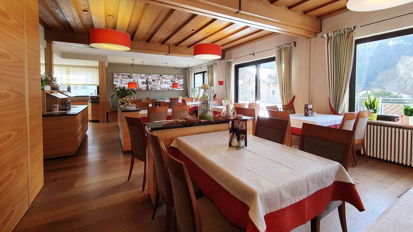 Hotel & Gasthof Zur Linde
