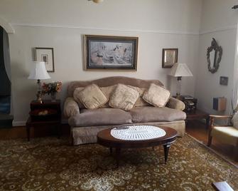 Taste Of Heaven - Bredasdorp - Wohnzimmer