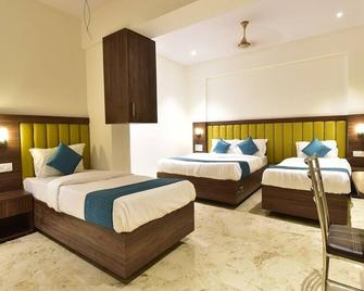 Hotel Candor Amigo Airoli Mind Space - Navi Mumbai - Ložnice