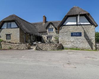 Spindle - Witney - Building