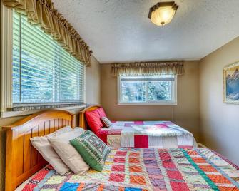 Chandler Mountain View Cottage - Cascade - Bedroom