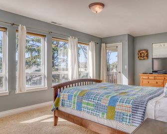 Spectacular Ocean Views and Sparkling Charm - Depoe Bay - Sypialnia