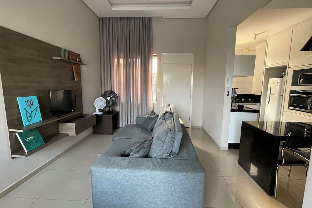 House with pool and barbecue for up to 11 people - لوندرينا - غرفة معيشة