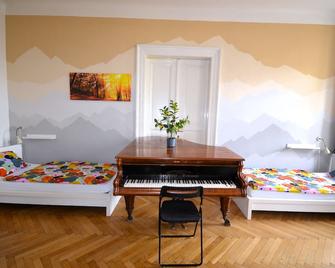 Travel&Joy backpackers - Prague - Bedroom