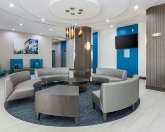 Holiday Inn Express & Suites Houston - Hobby Airport Area By IHG - Houston - Building