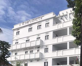 Le Majestic Toamasina Suite Deluxe 27 m2 - Toamasina - Edificio