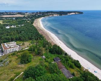 nur 100 m bis zum Strand Appartmentanlage Eldena FeWo 15 - Middelhagen - Strand