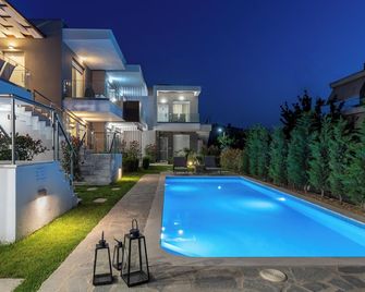 Perla Residential Complex - Kavala - Piscina