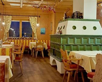 Suite 'Eagle's Nest' f. 2-5 pers. - Pension Alpenhof - Feel-good pension - Obsteig - Restaurant
