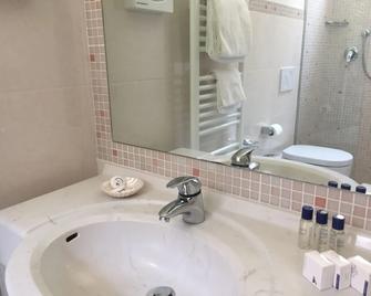 Hotel La Conchiglia - Белларія-Іджеа-Марина