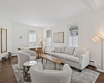 Circa 1900 Home in the Heart of Historic Downtown Chestertown - Chestertown - Jídelna