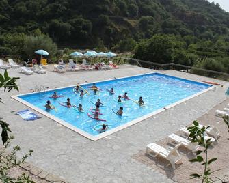 Le Oreadi - Francavilla di Sicilia - Piscina
