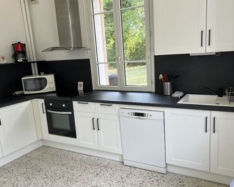 Hébergements le Camp d'Auneau - Aunay Bien - Auneau-Bleury-Saint-Symphorien - Cuisine