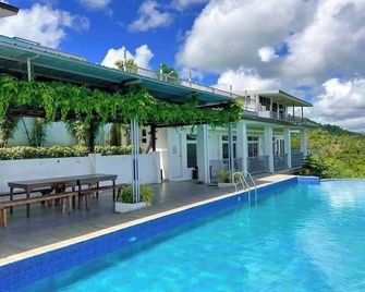 Serenity Farm and Resort by Hiverooms - Ciudad de Cebú - Piscina