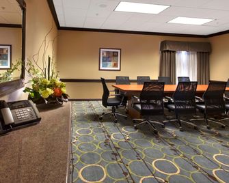 Holiday Inn & Suites Spring - The Woodlands Area By IHG - Spring - Meetingruimte