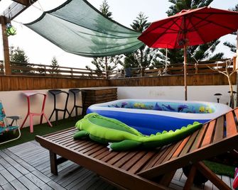 Sabai B&B - Magong City - Balcony